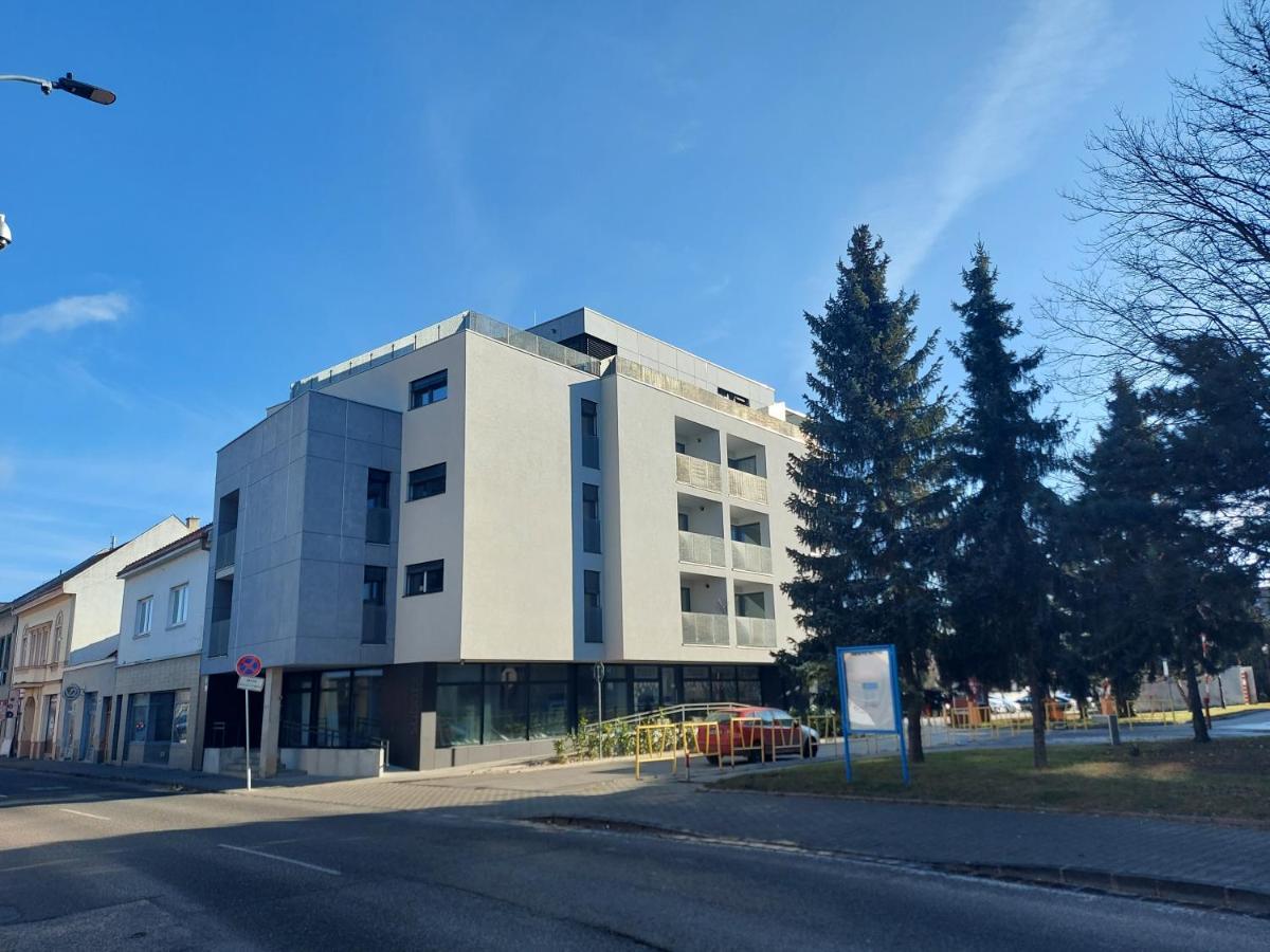 Subarx Centrum Nitra Extérieur photo